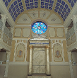Sulzburg: ehem. Synagoge, Ostseite mit Rundfenster und Nische für den Thoraschrein 1995