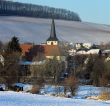 Brackenheim-Stockheim: Ort mit Kirche im Winter 2002
