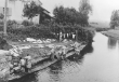 Eichstetten: Wäscherinnen an der alten Dreisam um 1930